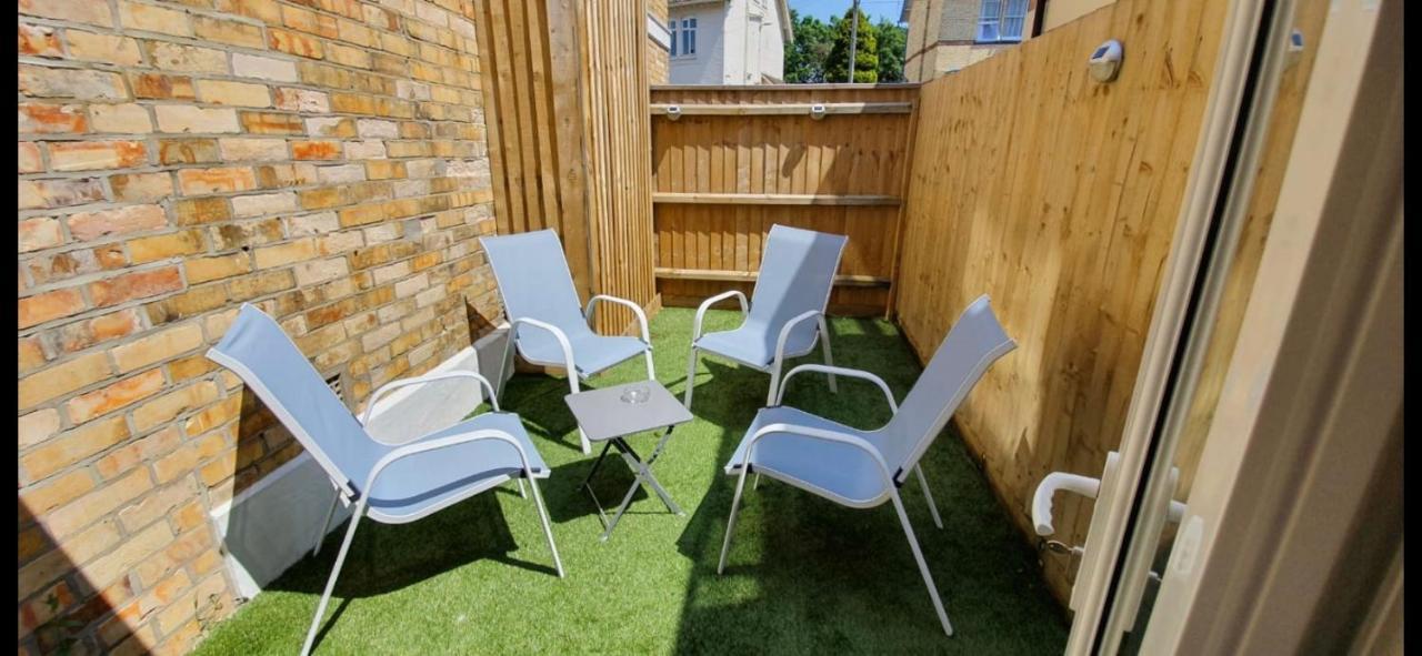 בורנמות' Superb 2 Beds 2 Baths New Apartment W/ Garden+Patio מראה חיצוני תמונה