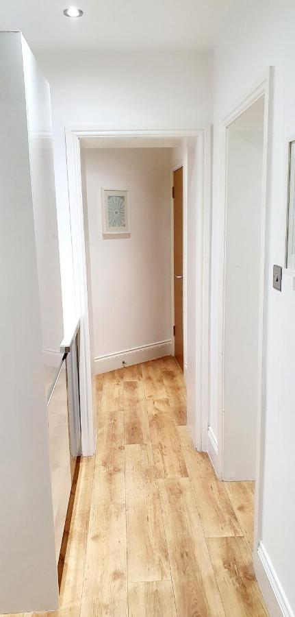 בורנמות' Superb 2 Beds 2 Baths New Apartment W/ Garden+Patio מראה חיצוני תמונה