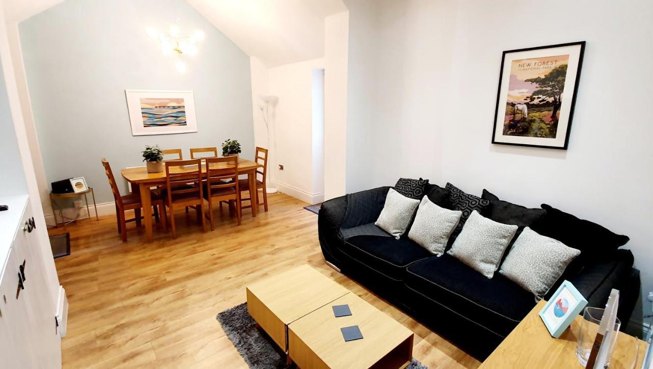 בורנמות' Superb 2 Beds 2 Baths New Apartment W/ Garden+Patio מראה חיצוני תמונה