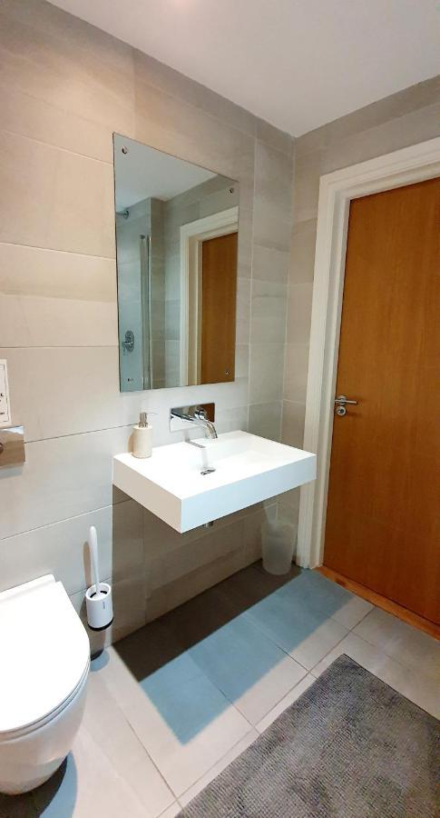 בורנמות' Superb 2 Beds 2 Baths New Apartment W/ Garden+Patio מראה חיצוני תמונה